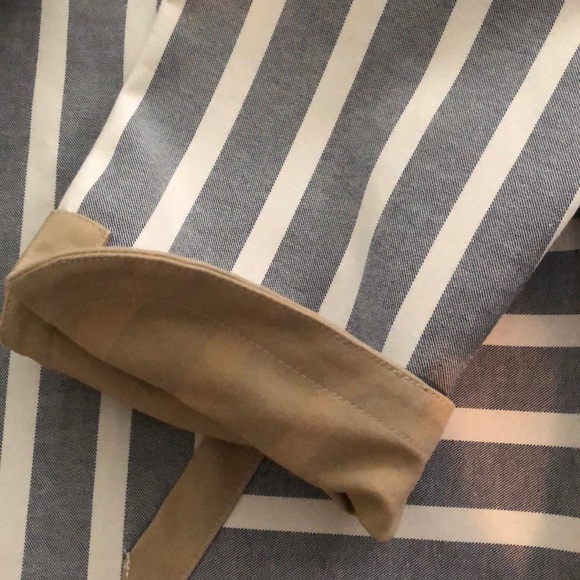 Cotton pull over.  Navy white and tan - Picture 4 of 5